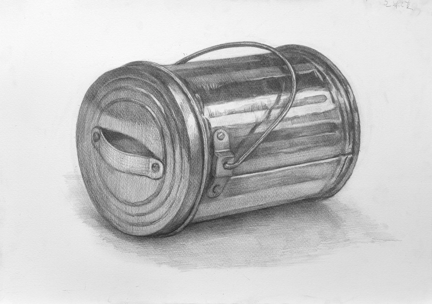 育英美术学生合格作品的桌上素描学生作品 095
