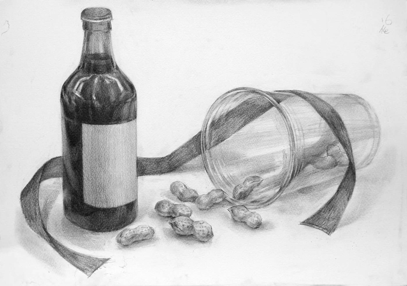 育英美术学生合格作品的桌上素描学生作品 046