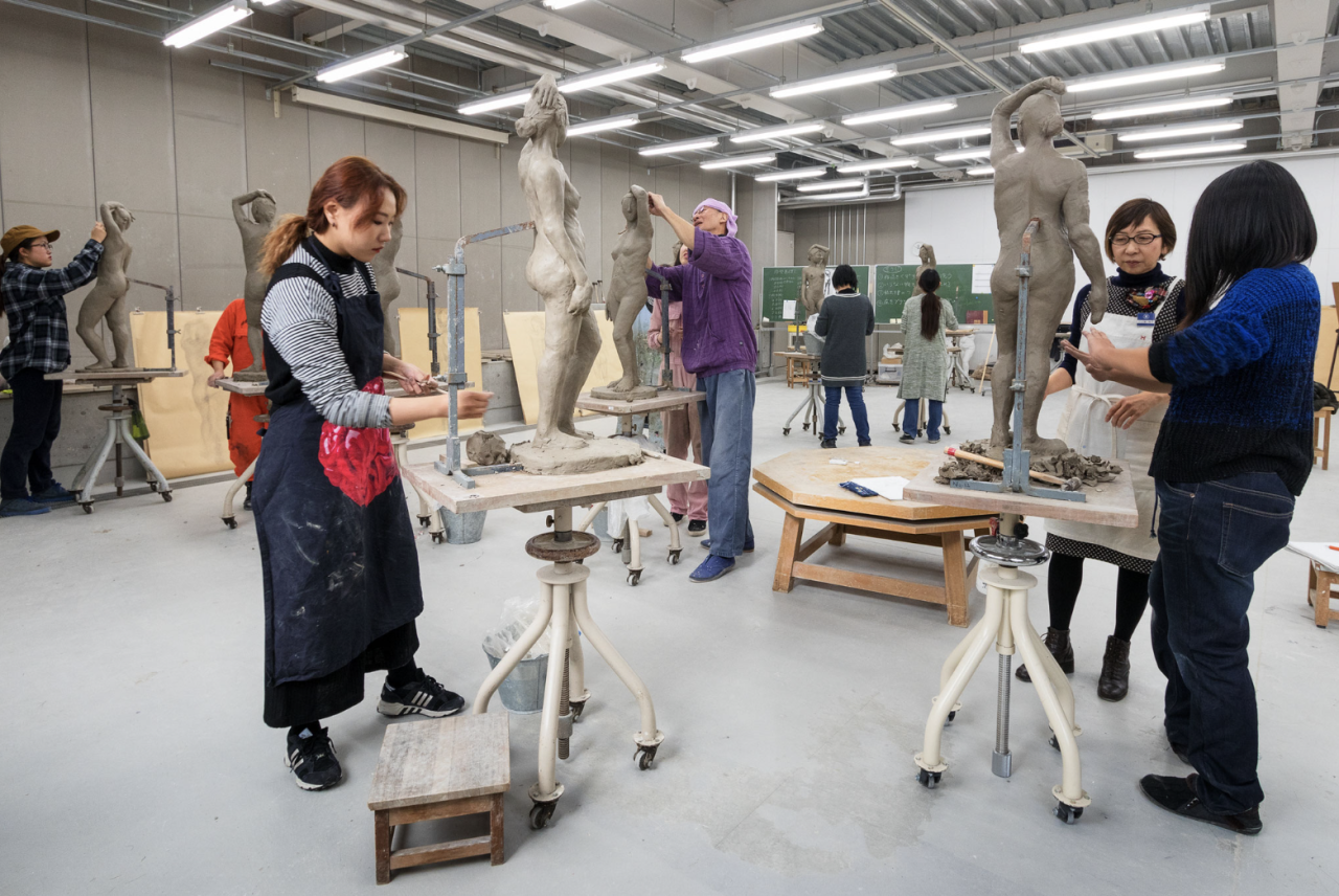 IKUEI information | 超越传统雕塑:女子美术大学的立体艺术领域