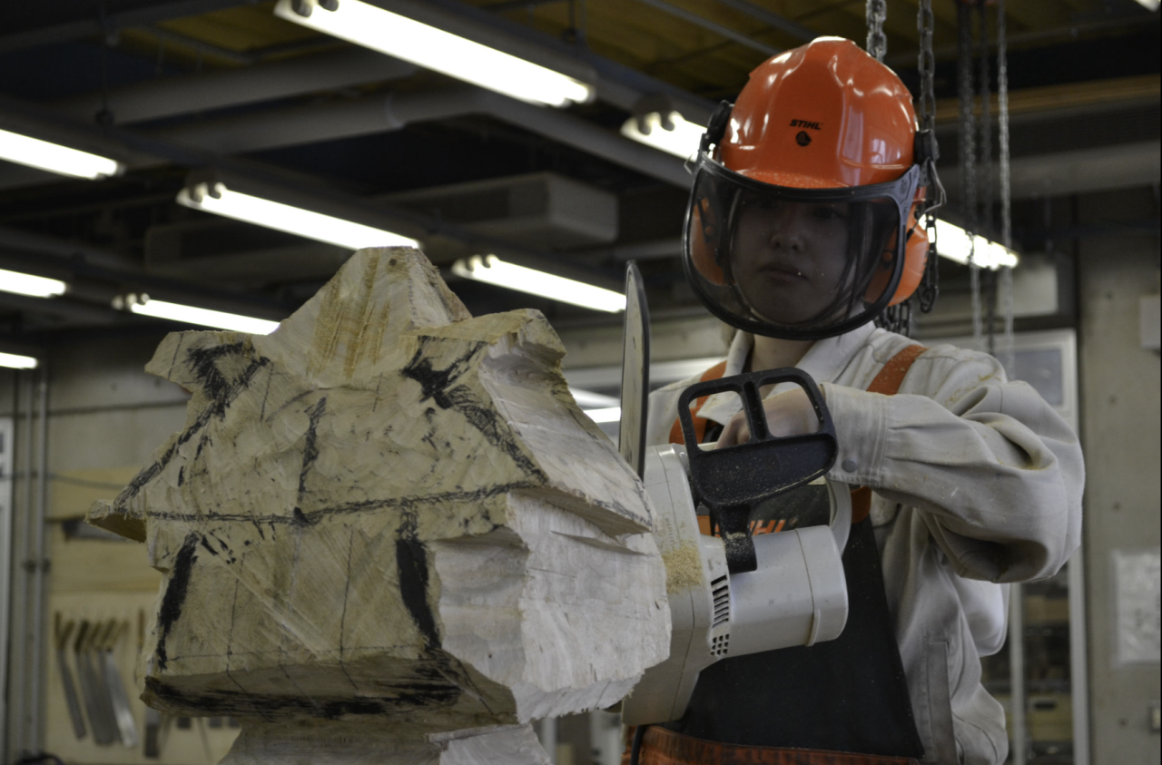 IKUEI information | 超越传统雕塑:女子美术大学的立体艺术领域