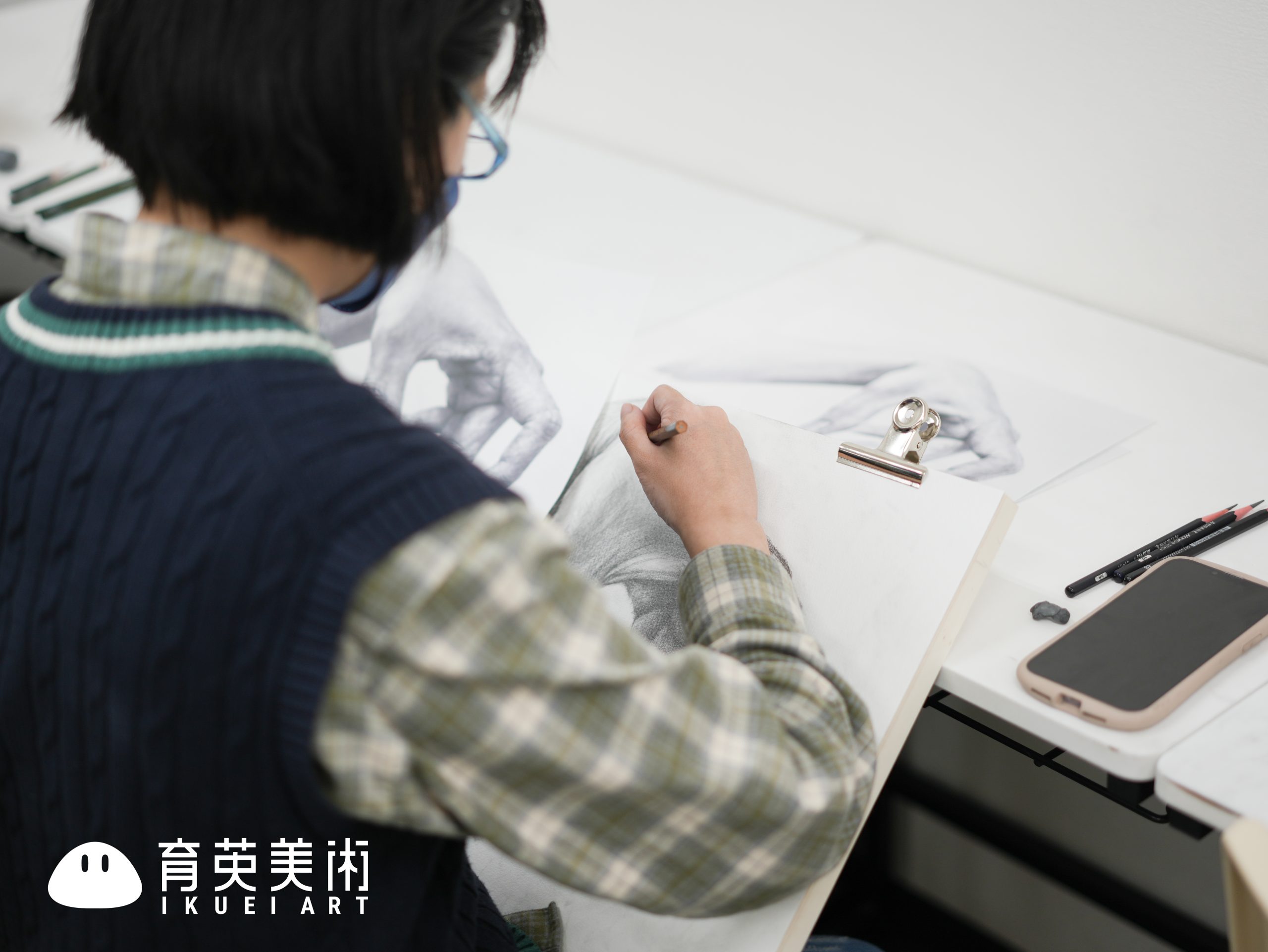 很高兴认识你，这里是育英美术 IKUEI ART