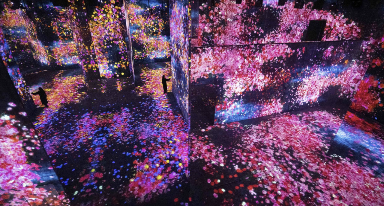 IKUEI information | 猪子寿之:数字娱乐的引路人