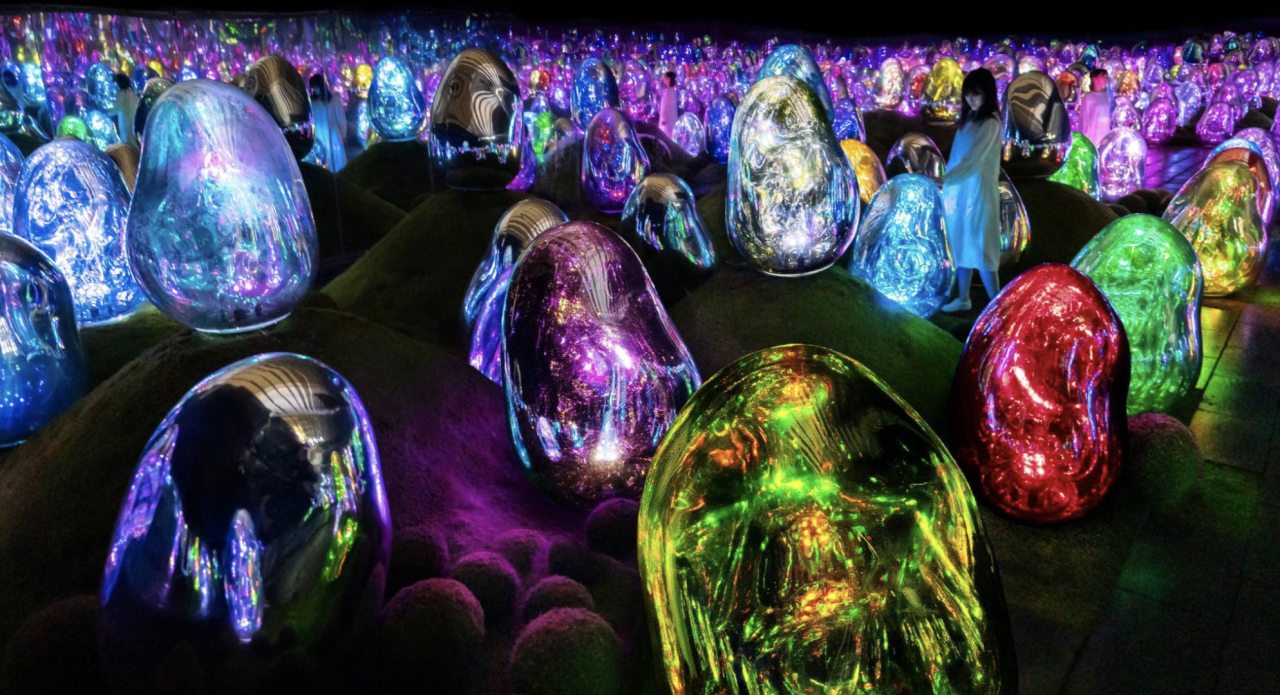 IKUEI information | 猪子寿之:数字娱乐的引路人