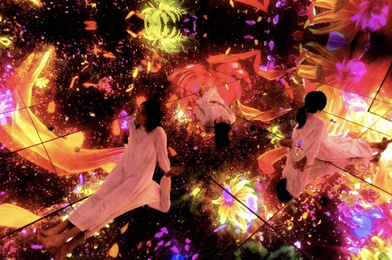 IKUEI information | 猪子寿之:数字娱乐的引路人