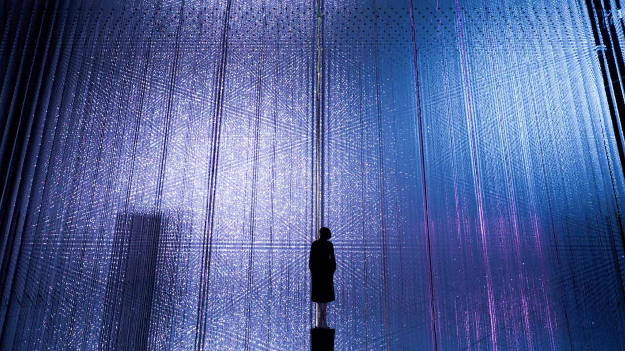 IKUEI information | 猪子寿之:数字娱乐的引路人